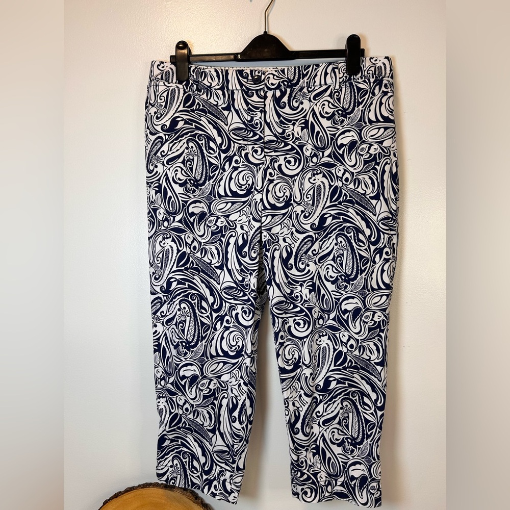 Talbots Perfect Crop Navy & White Paisley Print Stretch Pants Women’s 14 Petite - Picture 2 of 11